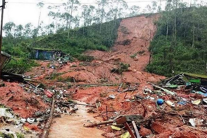 Malabarnews_pettimudi3 Malabarnews_pettimudi