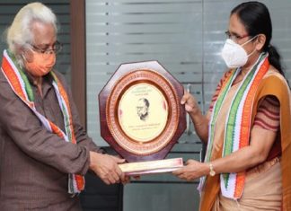 Azhikkod Award KK shailaja