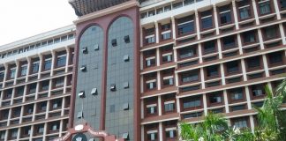 เดตเดฟเดฎเดพเดจเดคเตเดคเดพเดตเดณเดจเดเดคเตเดคเดฟเดชเตเดชเต; เดธเดฐเตโเดเตเดเดพเดฐเตโ เดนเดฐเตโเดเดฟ เดเดจเตเดจเต เดนเตเดเตเดเตเดเดคเดฟเดฏเดฟเดฒเตโ MalabarNews_tvm airport privatisation