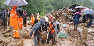 കാലാവസ്ഥ മോശം; പെട്ടിമുടിയില് തിരച്ചില് നിര്ത്തിവച്ചു Malabarnews_pettimudi