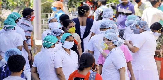 ശമ്പള വർധനയില്ല; ജൂനിയർ നഴ്സുമാർ അനിശ്ചിതകാല സമരത്തിലേക്ക് MalabarNews_kerala nurses strike