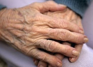 കരുതലിനു മുന്നിൽ കോവിഡ് തോറ്റു; 96കാരി ആമിനയുമ്മ ഇനി വീട്ടിലേക്ക് kerala covid 19_2020 Aug 10