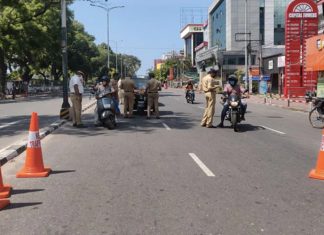 കടത്തിവിടാതെ പോലീസ്; ആറു മണിക്കൂർ വനത്തിൽ കുടുങ്ങി യുവാവ് Police restriction _2020 Aug 10