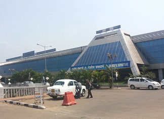 കരിപ്പൂരിൽ നിന്ന് തട്ടിക്കൊണ്ടുപോയ യാത്രക്കാരൻ വീട്ടിൽ തിരിച്ചെത്തി karipur airport_2020-Sep-18