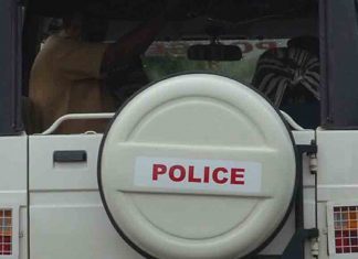 പ്രതിയെ പിടികൂടാനെത്തിയ പോലീസുകാർക്ക് നേരെ ആക്രമണം; മർദ്ദിച്ചവരിൽ സ്ത്രീകളും Attack on police on arrest of accused;