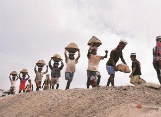 അതിഥി തൊഴിലാളിക്കും വിശ്രമം വേണം; ഉത്തരവ് തിരുത്തി സര്ക്കാര് MalabarNews_migrant workers in kerala