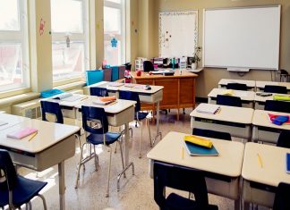 ഒമാന്; സ്കൂളുകള് ഉടന് തുറക്കും, മാര്ഗ നിര്ദ്ദേശങ്ങള് തയ്യാറാക്കി അധികൃതര് Malabarnews_oman