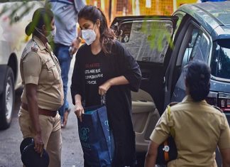 റിയ ചക്രബര്ത്തിക്ക് ജാമ്യം Rhea chakraborty bail plea got rejected