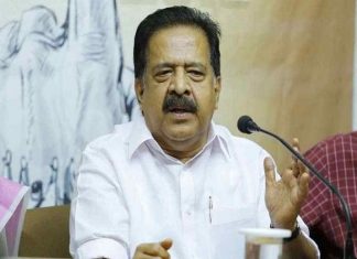 ചെന്നിത്തലക്ക് എതിരായ വിജിലൻസ് അന്വേഷണം; നിയമ പരിശോധന നടത്താൻ ഗവർണർ Ramesh Chennithala _ Malabar News