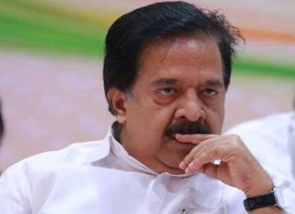 ‘ഐഫോണ് വാങ്ങിയിട്ടില്ല’; നിയമ നടപടിക്ക് ഒരുങ്ങി രമേശ് ചെന്നിത്തല kerala image_malabar news