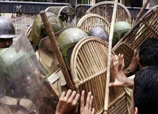 ‘ഉറക്കവും ആഹാരവും കിട്ടാത്ത നരകജീവിതം’; പോലീസിലെ പ്രശ്നങ്ങളെ ചൊല്ലി സഭയിൽ ബഹളം kerala police_2020 Sep 07