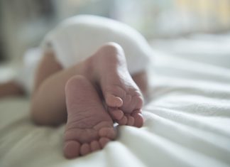 Baby died after tv setfall