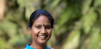 രമ്യ ഹരിദാസിന്റെ വാഹനം വെഞ്ഞാറമൂട്ടില് തടഞ്ഞു MalabarNews_Remya haridas