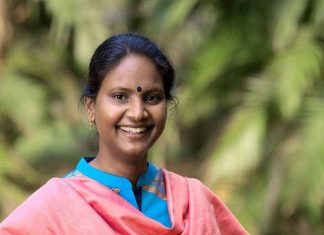 രമ്യ ഹരിദാസിന്റെ വാഹനം വെഞ്ഞാറമൂട്ടില് തടഞ്ഞു MalabarNews_Remya haridas