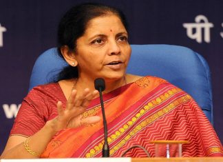 മൊറട്ടോറിയം; 2 വര്ഷത്തേക്ക് കൂടി നീട്ടാനാവുമെന്ന് കേന്ദ്രം സുപ്രീം കോടതിയില് MalabarNews_Nirmala Sithaaraman