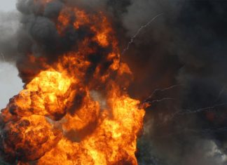 കല്ലാച്ചിയിൽ കോൺഗ്രസ് ഓഫീസിന് നേരെ ബോംബേറ് bomb attack kallachi _2020 Sep 01