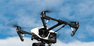 കുവൈത്തില് ഇനി ഗതാഗത നിയമലംഘകരെ കുടുക്കാന് ഡ്രോണുകളും MALABARNEWS-Drone