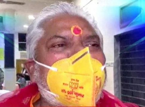 ചട്ടലംഘനം; ബിജെപി മന്ത്രിക്കെതിരെ തിരഞ്ഞെടുപ്പ് കമ്മീഷന് BJP minister_Malabar news