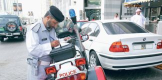 കോവിഡ് പരിശോധന നടത്തിയില്ല; മലയാളികൾ ഉൾപ്പടെയുള്ളവർക്ക് 5000 ദിർഹം പിഴ Abu-Dhabi-_2020-Oct-20