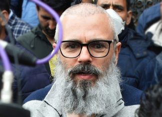 പുറത്തേക്ക് സ്വാഗതം; മെഹ്ബൂബയുടെ മോചനത്തിൽ സന്തോഷം പങ്കുവച്ച് ഒമർ അബ്ദുള്ള Omar-Abdulla_2020-Oct-14