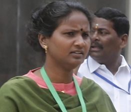 പാളയം പ്രദീപിനെ സംരക്ഷിക്കുന്ന നിലപാട്; രമ്യയുടെ നീക്കങ്ങളിൽ കെപിസിസിക്ക് അതൃപ്തി Ramya-Haridas_2020-Oct-08