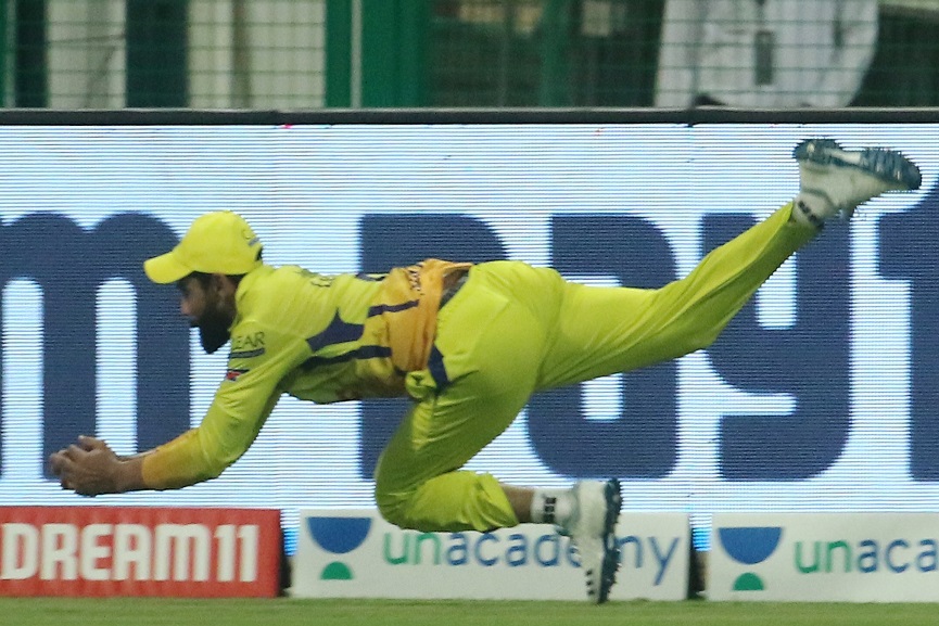 Ajay jadeja's wonderful catch in IPL 2020