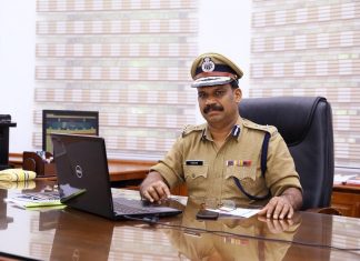 ഐപിഎസ് ഉദ്യോഗസ്ഥന്റെ പേരിൽ വ്യാജ ഫേസ്ബുക്ക് അക്കൗണ്ട് Fake Facebook account in the name of an IPS officer
