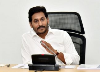 പെൺകുട്ടികൾക്ക് സൗജന്യ സാനിട്ടറി നാപ്കിൻ; പദ്ധതിയുമായി ആന്ധ്രാ മുഖ്യമന്ത്രി Jagan Mohan reddy_Malabar news