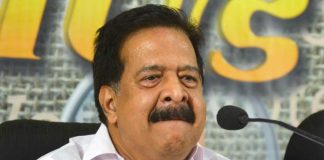 ഐഫോണ് വിവാദത്തില് ചെന്നിത്തലക്ക് ആശ്വാസം MalabarNews-Ramesh_Chennithala