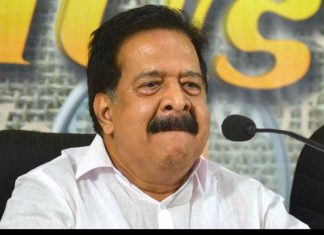 ഐഫോണ് വിവാദത്തില് ചെന്നിത്തലക്ക് ആശ്വാസം MalabarNews-Ramesh_Chennithala