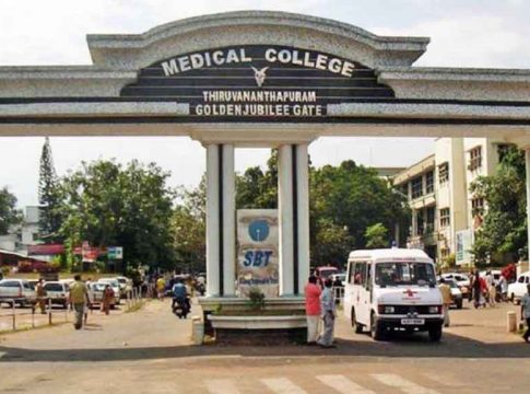 തീപിടിത്തത്തിന് പിന്നാലെ രോഗികൾ മരിച്ചു; ആരോപണവുമായി ബന്ധുക്കൾ രംഗത്ത് thiruvananthapuram-medical-college_