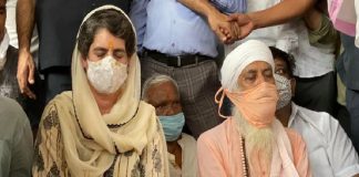 priyanka-gandhi-at-prayer-for-up-women