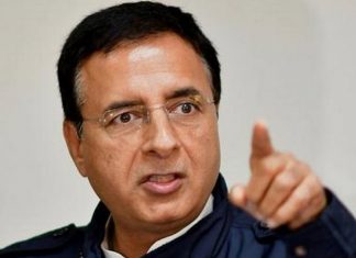 ‘ആദ്യം പുറത്താക്കേണ്ടത് നരേന്ദ്ര മോദിയെ’; പുനഃസംഘടന തട്ടിപ്പെന്ന് കോൺഗ്രസ് Malabar News_ SURJEWALA