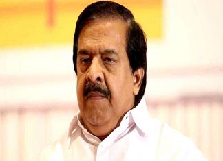 ചെന്നിത്തലയുടെ പ്രചാരണ പരിപാടിയിൽ പങ്കെടുത്ത ബിഎൽഒക്ക് സസ്പെൻഷൻ Malabarneews_chennithala