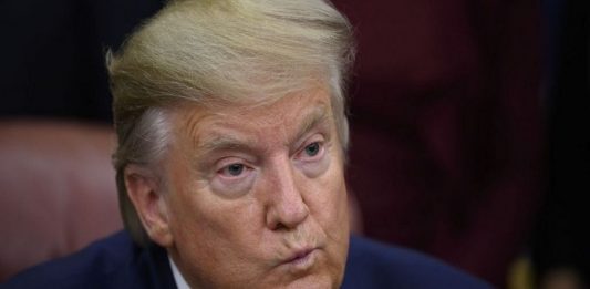 ട്രംപിന് കനത്ത തിരിച്ചടി; പകരച്ചുങ്കം ചുമത്താൻ അധികാരമില്ലെന്ന് സുപ്രീം കോടതി trump image_malabar news