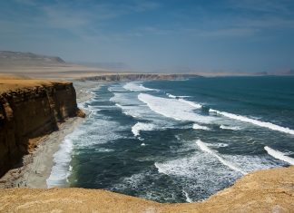 കോഴിക്കോട് സ്വദേശികളായ പിതാവും മകളും അജ്മാനില് കടലില് കുളിക്കുന്നതിനിടെ മുങ്ങിമരിച്ചു sea image_malabar news