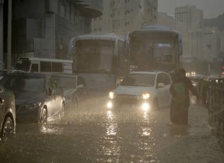 ഇടിമിന്നലോട് കൂടിയ മഴക്ക് സാധ്യത; സൗദിയില് ജാഗ്രതാ നിര്ദേശം Malabarnews_heavy rain in saudi