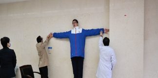 ലോകത്തിലെ ഏറ്റവും നീളം കൂടിയ ആണ്കുട്ടി; ചൈനയിലെ 14കാരന് MalabarNews_tallest teenager inthe world