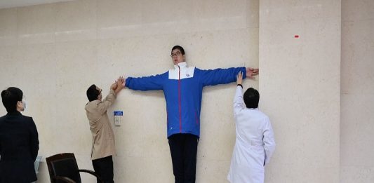 MalabarNews_tallest teenager inthe world