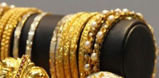 കണ്ണൂരിൽ നവവധു വിവാഹ ആഭരണങ്ങളുമായി ഭർതൃവീട്ടിൽ നിന്നും മുങ്ങി 300 Pawan jewellery stolen from kochi