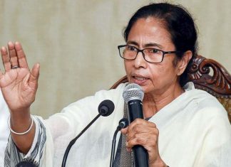 സിആർപിഎഫ് ജവാൻമാർക്ക് എതിരായ മമതയുടെ വിവാദ പരാമർശം; മറുപടി നൽകാനുള്ള അവസാന തീയതി ഇന്ന്