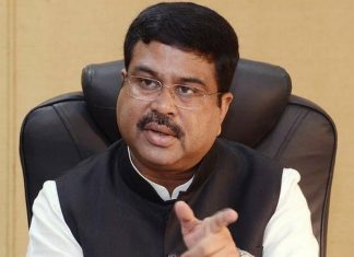 ‘ബുദ്ധിവികാസം ഇല്ലാത്തവരാണ് വാക്സിന്റെ ഫലപ്രാപ്തിയെ സംശയിക്കുന്നത്’; കേന്ദ്രമന്ത്രി MalabarNews_DHARMENDRAPRADHAN