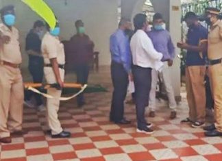 ബിനീഷ് കോടിയേരി; ഇഡി കൊണ്ടുവന്ന രേഖകൾ വീട്ടിൽ നിന്ന് കണ്ടെത്തിയെന്ന വ്യാജേന ഒപ്പിടീപ്പിക്കുവാൻ ശ്രമം Bineesh Kodiyeri Home_Malabar News