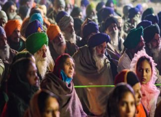 Farmers against center govt