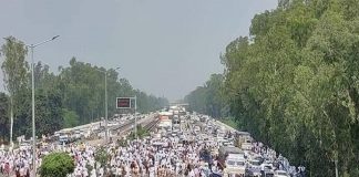 യുപിയില് സമരം നടത്തിയ കര്ഷകര്ക്ക് 50,000 രൂപയുടെ നോട്ടീസ് Malabarnews_farmers protest