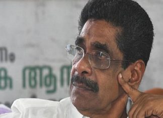 എഐസിസി പുനഃസംഘടന; മുല്ലപ്പള്ളി രാമചന്ദ്രന് പുതിയ പദവി നൽകിയേക്കും CPM-BJP pact to save Raveendran; Mullappally