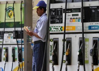 സംസ്ഥാനത്ത് തിങ്കളാഴ്ച രാവിലെ ആറുമുതൽ 12 വരെ പെട്രോൾ പമ്പുകൾ അടച്ചിടും Petrol Pump Strike