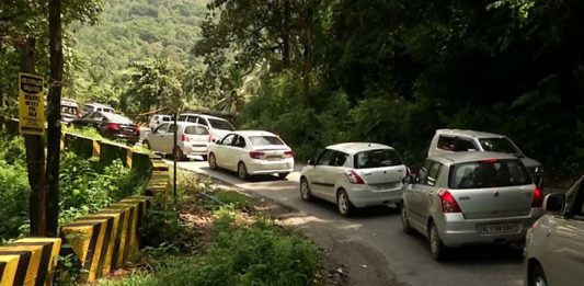 താമരശ്ശേരി ചുരത്തിൽ എട്ടാം വളവിന് സമീപം വിള്ളൽ രൂപപ്പെട്ടു Malabar News_Thamarassery churam