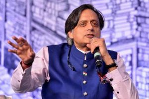 Shashi Tharoor Accepts Congress Colleague's Apology