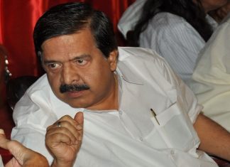 സഭയെ അവഹേളിച്ചു; രമേശ് ചെന്നിത്തലക്ക് എതിരെ അവകാശ ലംഘന നോട്ടീസ് malabarnews-ramesh-chennithala